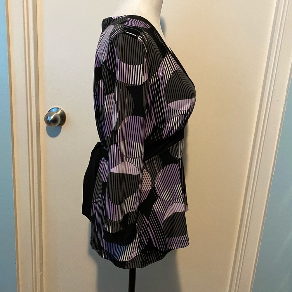 JESSICA V-NECK BLOUSE WITH TIED BACK - Picture 5 of 15